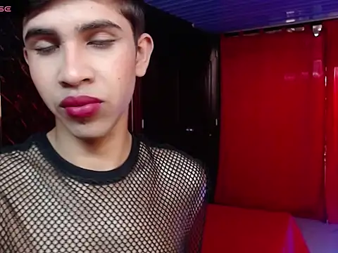 Snapshot of joshua_saenz_ chatting on May 2026 07:33:01 PM joshua saenz online show from May 2026 07:33:01 PM