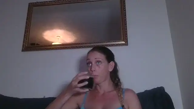 LouiseLovell online show from July 2026 09:05:02 PM