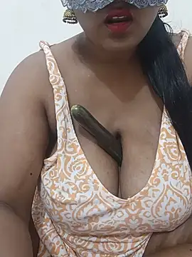 Snapshot of Ponaam-Babe chatting on June 2026 09:48:02 PM Ponaam-Babe online show from June 2026 09:48:02 PM