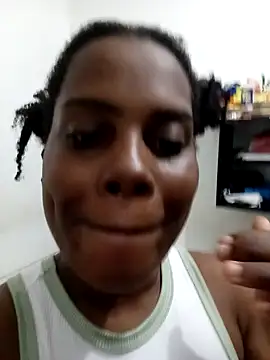 momspretty online show from May 2026 02:39:01 AM