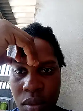 Snapshot of momspretty chatting on July 2026 04:14:01 PM momspretty online show from July 2026 04:14:01 PM