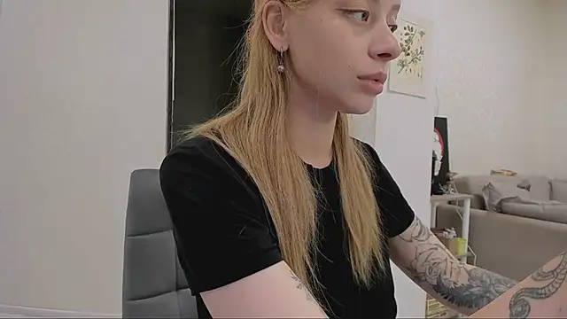 Snapshot of Jane_Bright chatting on March 2025 09:05:02 PM Jane Bright online show from March 2025 09:05:02 PM