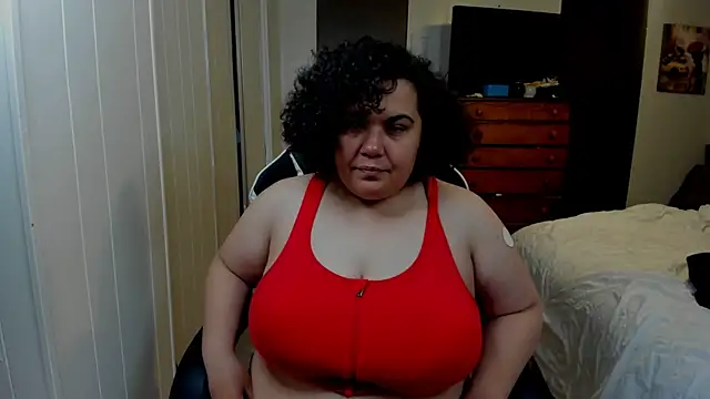 Snapshot of SweetPuertoRicanBliss chatting on May 2026 01:18:02 PM SweetPuertoRicanBliss online show from May 2026 01:18:02 PM