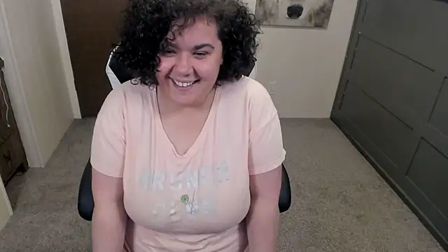Snapshot of SweetPuertoRicanBliss chatting on May 2026 01:12:01 AM SweetPuertoRicanBliss online show from May 2026 01:12:01 AM