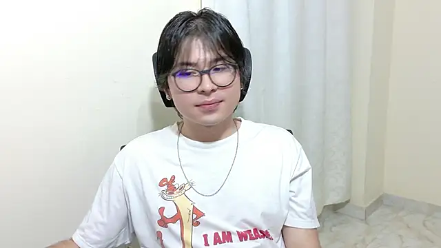 Snapshot of kuromi_boy chatting on June 2026 03:30:02 AM kuromi boy online show from June 2026 03:30:02 AM