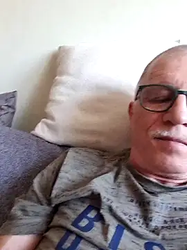 Snapshot of NextAct92 chatting on May 2026 04:15:01 PM NextAct92 online show from May 2026 04:15:01 PM