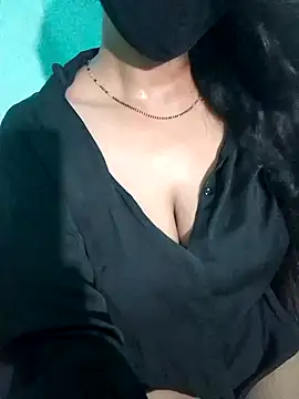 Snapshot of Cute-Ishita chatting on June 2026 04:44:01 PM Cute-Ishita online show from June 2026 04:44:01 PM