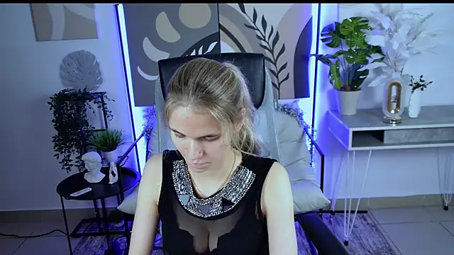 effyfetcher online show from July 2026 01:02:02 PM