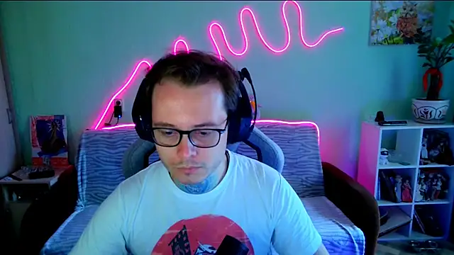 MeLanXolik online show from May 2026 02:36:02 PM