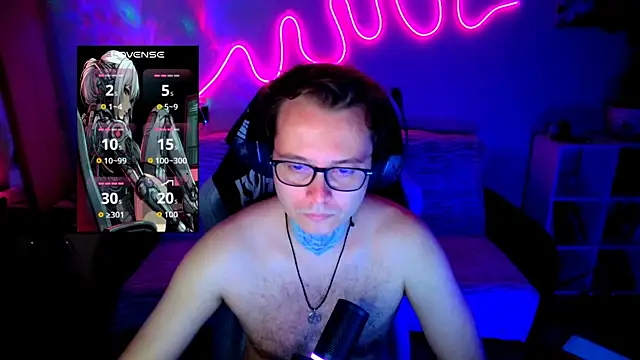 Snapshot of MeLanXolik chatting on June 2026 06:10:02 PM MeLanXolik online show from June 2026 06:10:02 PM