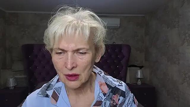 Snapshot of Nia_Natur chatting on May 2026 05:14:02 AM Nia Natur online show from May 2026 05:14:02 AM