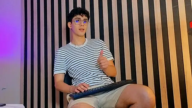 MikeVoss  online show from May 2026 07:20:02 PM