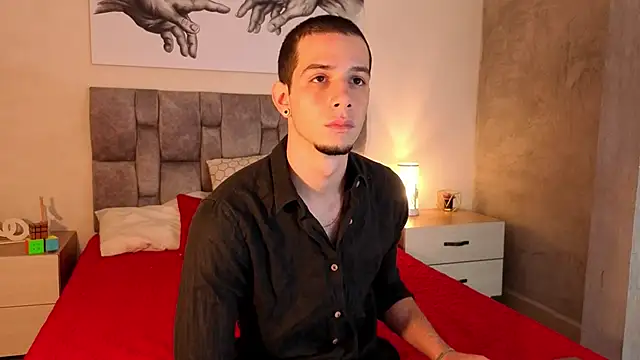 Snapshot of isaacblaze_ chatting on May 2026 04:06:01 AM isaacblaze online show from May 2026 04:06:01 AM