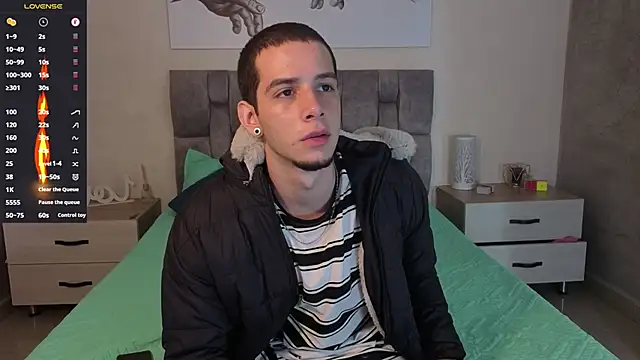 Snapshot of isaacblaze_ chatting on June 2026 03:52:02 AM isaacblaze online show from June 2026 03:52:02 AM