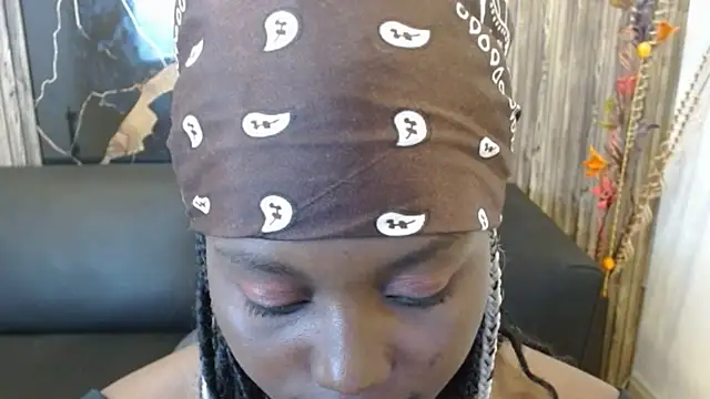Snapshot of luna_bella160920 chatting on May 2026 07:11:01 PM luna bella160920 online show from May 2026 07:11:01 PM