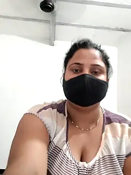 Snapshot of Your-Cherry chatting on May 2026 01:36:02 AM Your-Cherry online show from May 2026 01:36:02 AM