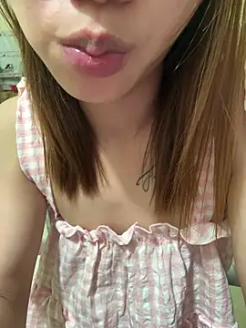 Snapshot of Vi_sexyy chatting on June 2026 10:15:01 AM Vi sexyy online show from June 2026 10:15:01 AM