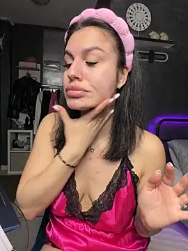 SelenaRhoades online show from May 2026 08:05:01 PM