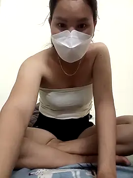 Snapshot of Besa4_ chatting on May 2026 03:07:02 PM Besa4 online show from May 2026 03:07:02 PM