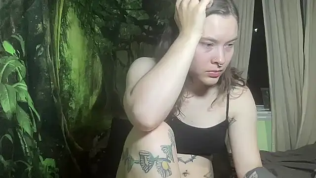 mo0ngoddess online show from February 2026 02:50:02 AM