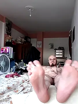 BAREFOOTSOLE99 online show from July 2026 05:18:01 PM