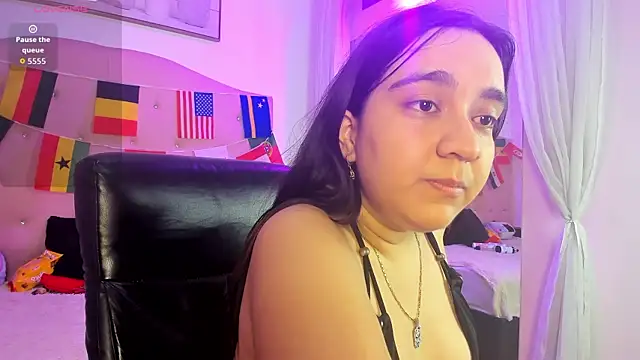 scarlet hans online show from June 2026 12:00:01 PM
