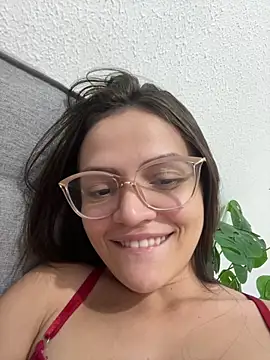 Snapshot of Sarah__hot chatting on May 2026 10:50:03 PM Sarah hot online show from May 2026 10:50:03 PM