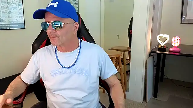 hotdadbod online show from January 2025 09:40:02 PM