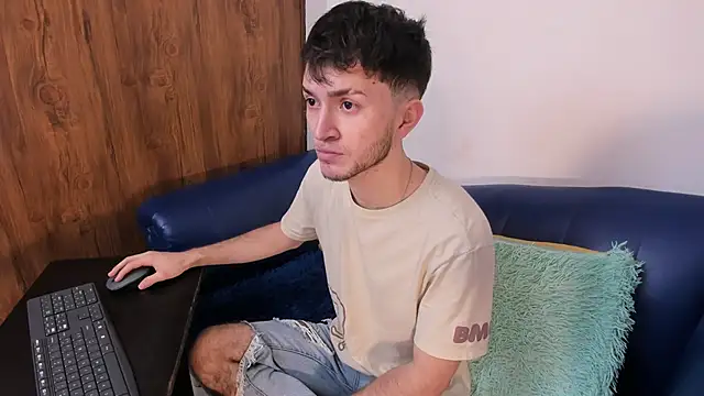 kavencastro online show from May 2026 03:58:01 AM