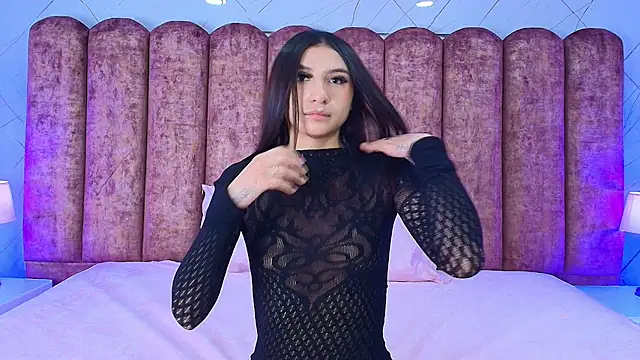 ZenyaVirelli online show from June 2026 07:58:02 PM