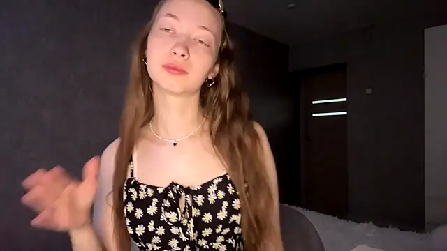 Snapshot of Emily_Mur_ chatting on July 2026 04:59:02 AM Emily Mur online show from July 2026 04:59:02 AM