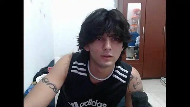 Snapshot of Archangel__ chatting on May 2026 04:08:02 AM Archangel online show from May 2026 04:08:02 AM