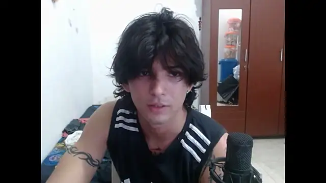 Snapshot of Archangel__ chatting on May 2026 03:35:01 AM Archangel online show from May 2026 03:35:01 AM