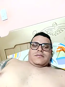 caramelitodelech online show from May 2026 01:41:01 PM
