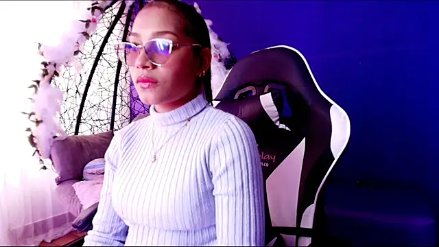 Scarlett Lune online show from May 2026 06:58:01 PM