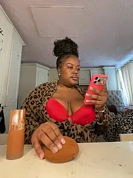 Snapshot of Starblissx chatting on May 2026 09:26:02 AM Starblissx online show from May 2026 09:26:02 AM