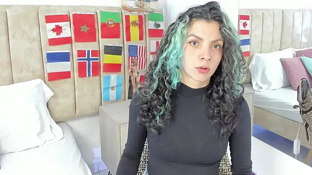 Snapshot of DinahCarter chatting on July 2026 12:31:02 PM DinahCarter online show from July 2026 12:31:02 PM