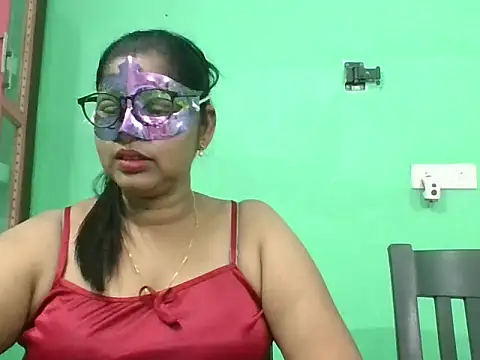 Snapshot of Kavya17 chatting on July 2026 01:58:02 PM Kavya17 online show from July 2026 01:58:02 PM