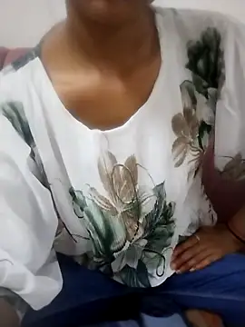 Snapshot of neha_singh0 chatting on May 2026 06:21:03 AM neha singh0 online show from May 2026 06:21:03 AM