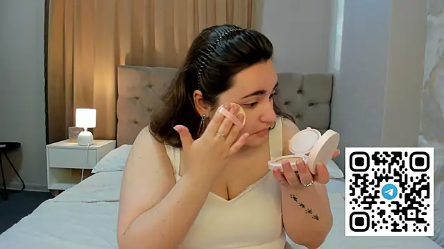 Snapshot of Ayleen_Gece chatting on June 2026 03:08:01 AM Ayleen Gece online show from June 2026 03:08:01 AM