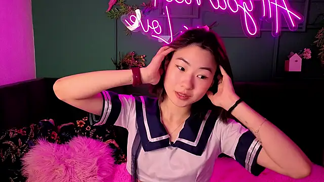 Snapshot of Runi_Asian chatting on June 2026 01:14:02 AM Runi Asian online show from June 2026 01:14:02 AM