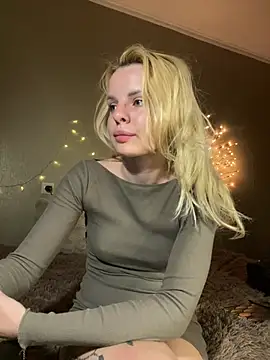 Snapshot of MissAnabel_ chatting on May 2026 06:27:01 PM MissAnabel online show from May 2026 06:27:01 PM