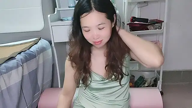 F-Yingying online show from May 2026 03:28:01 PM
