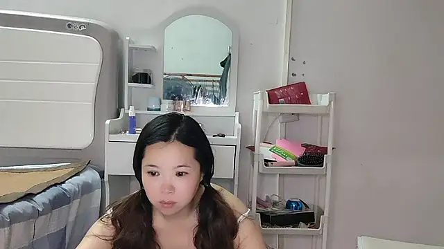 F-Yingying online show from May 2026 03:07:01 PM
