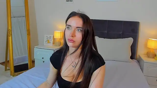 KellyWhites online show from July 2026 05:24:01 AM