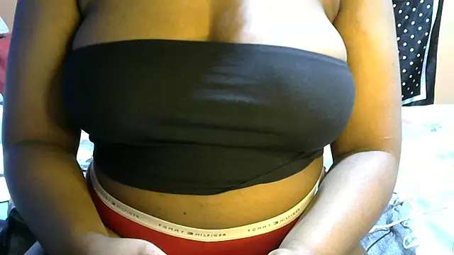 Snapshot of Juicy_Kind chatting on June 2026 11:15:02 PM Juicy Kind online show from June 2026 11:15:02 PM