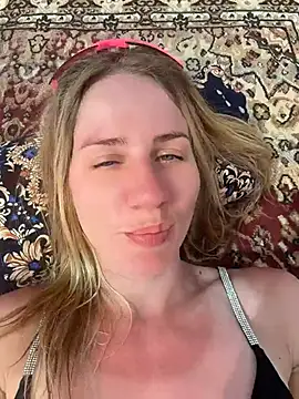 Snapshot of AnnaMist_ chatting on June 2026 09:23:02 AM AnnaMist online show from June 2026 09:23:02 AM