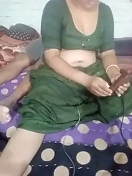 Hindicouple1 online show from May 2026 06:09:01 PM