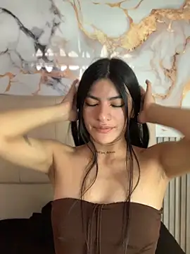 lis hot ec online show from June 2026 07:05:01 PM