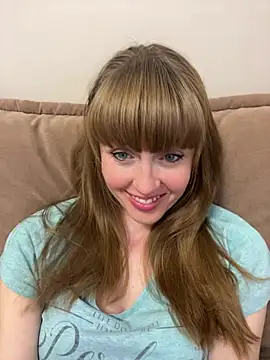 Snapshot of Kamilochka29511 chatting on May 2026 09:49:02 AM Kamilochka29511 online show from May 2026 09:49:02 AM